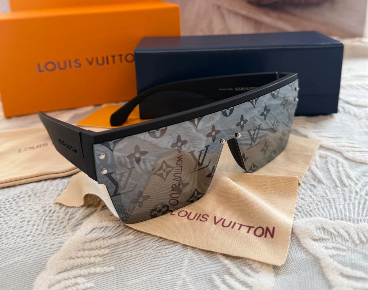 Louis Vuitton Black Matte Frame Gray Tinted Logo Sunglasses