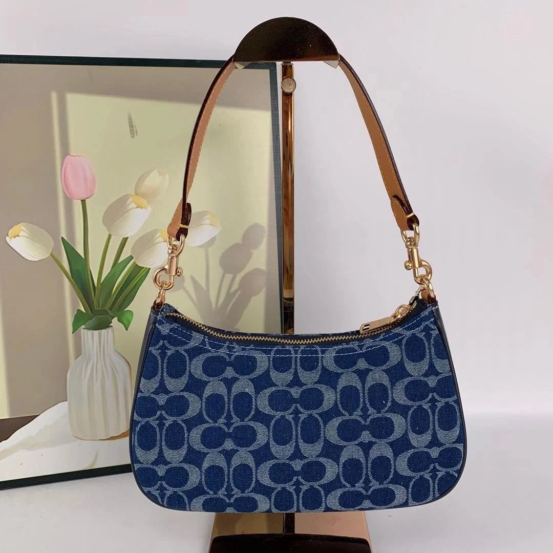 NWT Coach Teri Shoulder Bag Signature Denim CAF82 – Denim/Natural